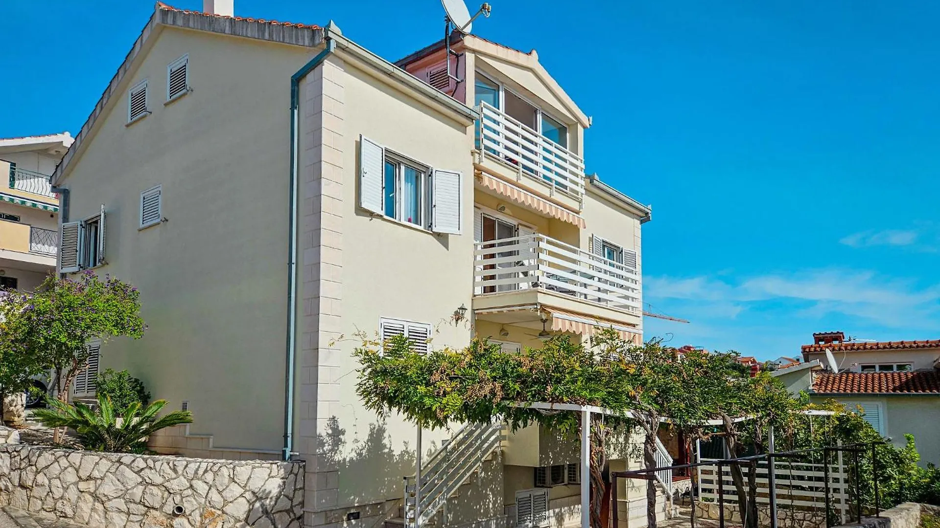 Apartment Lille By Interhome Trogir